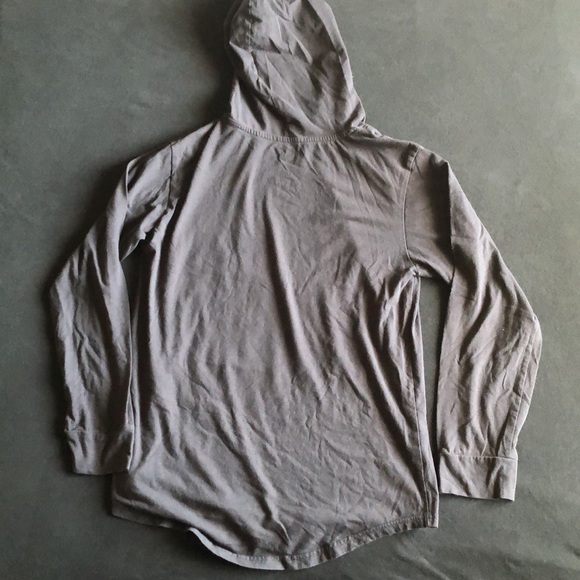 Star Wars The Mandalorian Hoodie - Picture 5 of 9